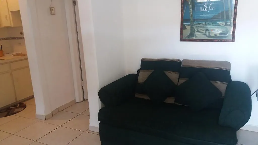 Leslie'S Estates Daire Nassau 0*,  Bahamalar
